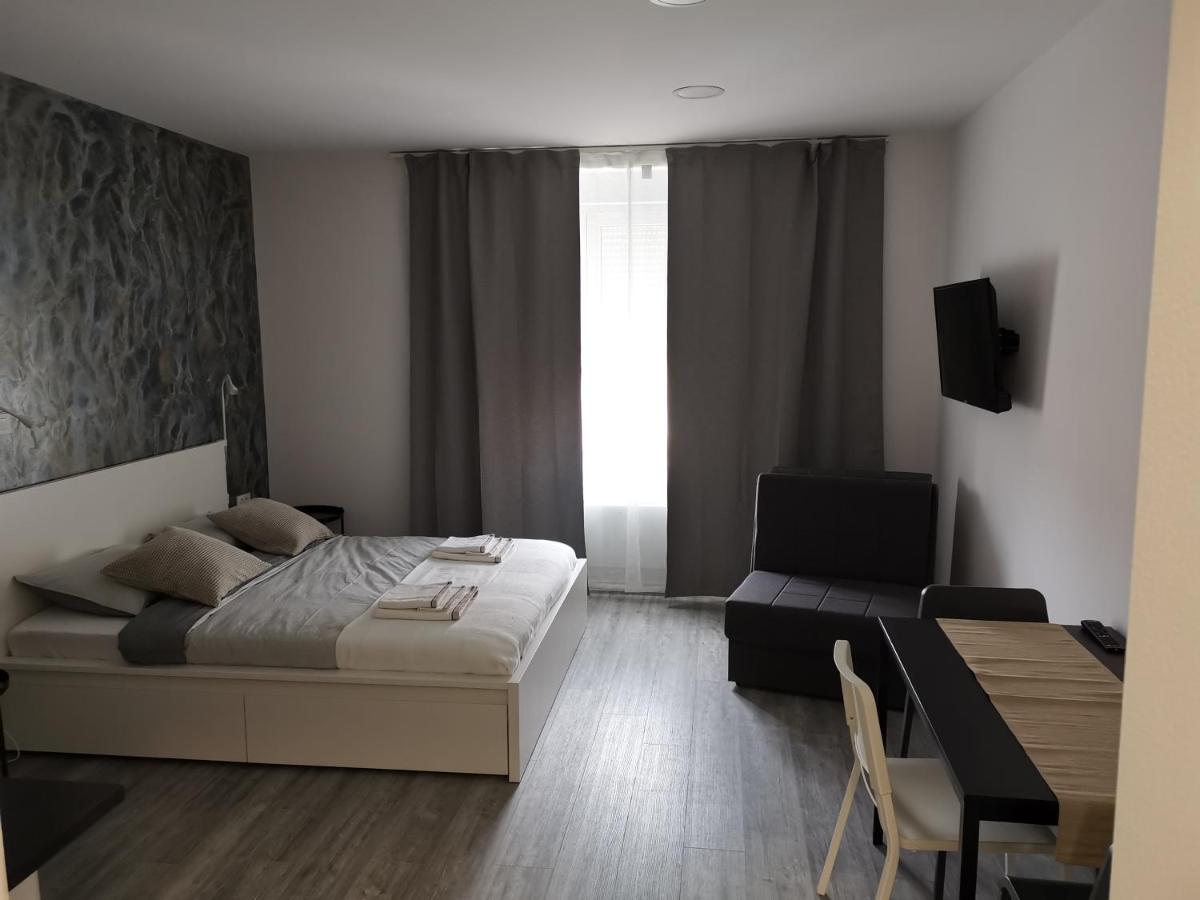 זאגרב Apartmani Karlo מראה חיצוני תמונה