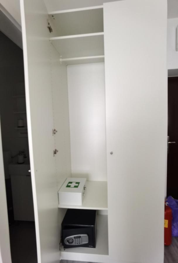 זאגרב Apartmani Karlo מראה חיצוני תמונה