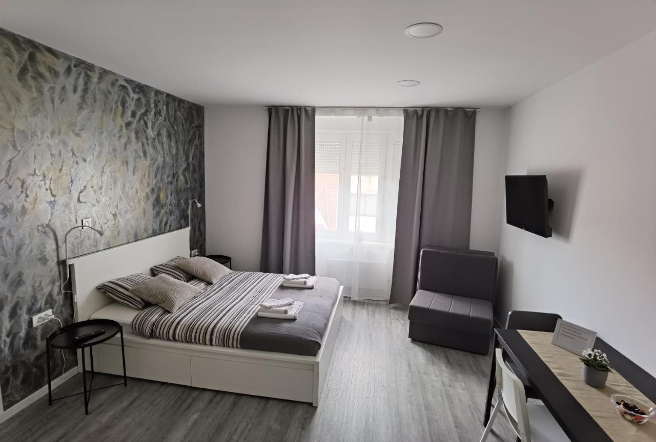 זאגרב Apartmani Karlo מראה חיצוני תמונה