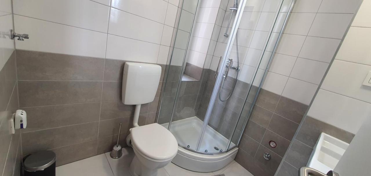 זאגרב Apartmani Karlo מראה חיצוני תמונה