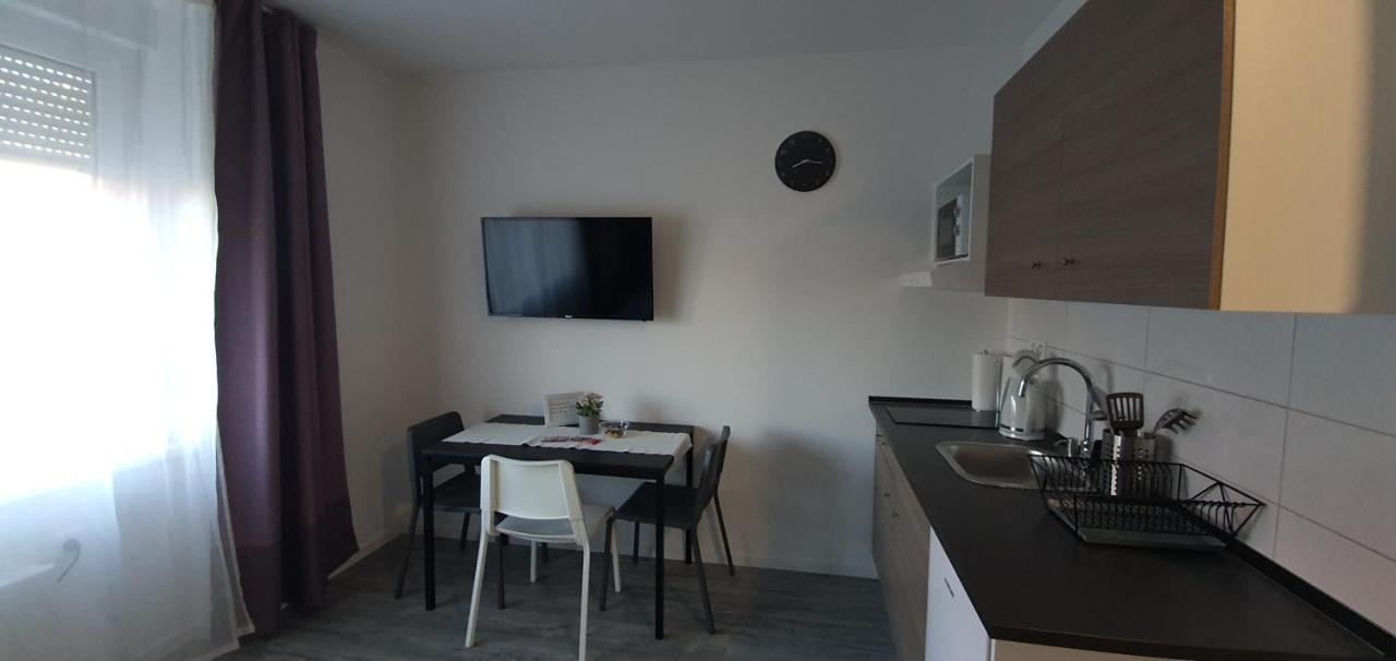 זאגרב Apartmani Karlo מראה חיצוני תמונה