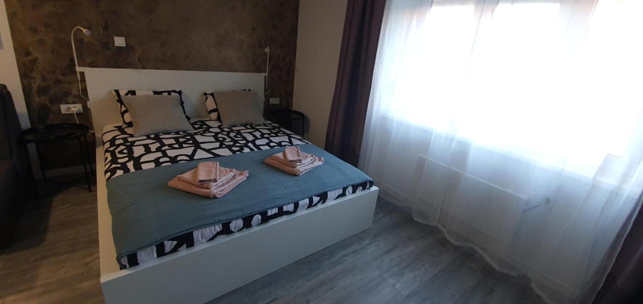 זאגרב Apartmani Karlo מראה חיצוני תמונה