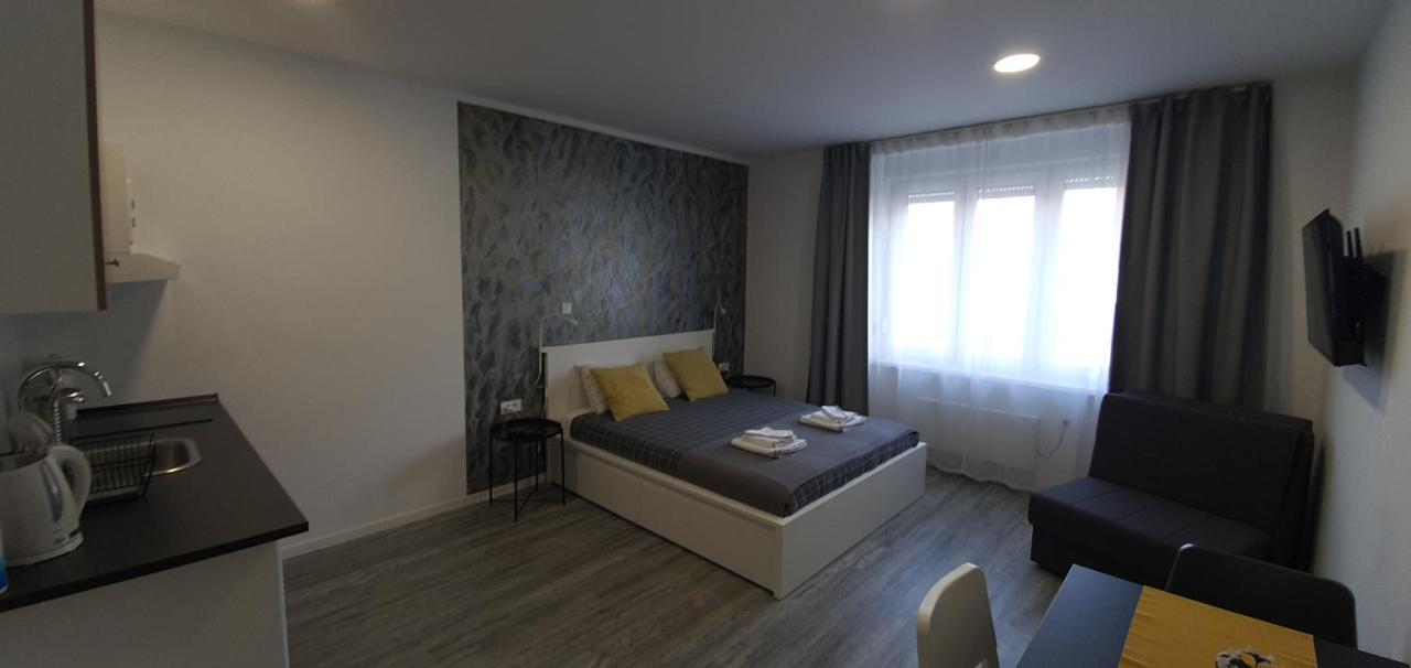 זאגרב Apartmani Karlo מראה חיצוני תמונה