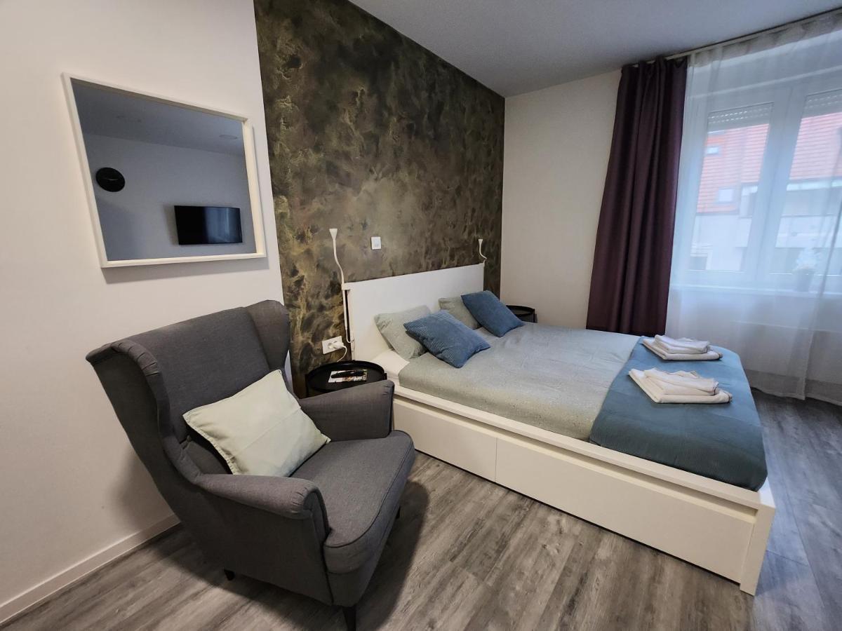 זאגרב Apartmani Karlo מראה חיצוני תמונה